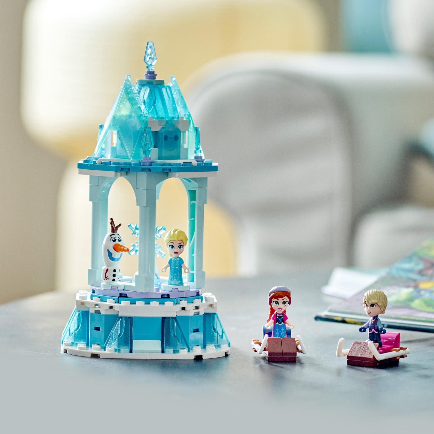 LEGO Disney Princess Annas und Elsas magisches Karussell (LEGO 43218)